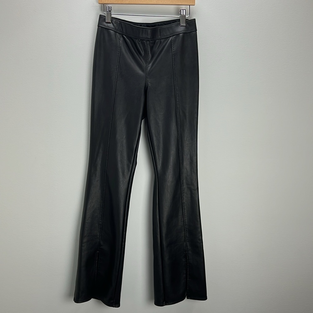 Abercrombie Kids Black Faux Leather Flare Pants Girls Size 13 14 Like New Trendy